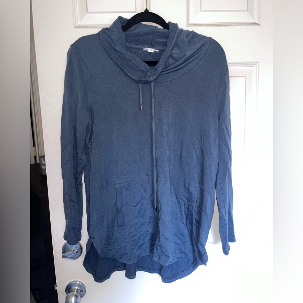 Women’s Soft Blue Sweatshirt